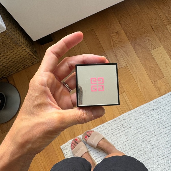 Givenchy Prisme Libre Blush - Picture 2 of 4